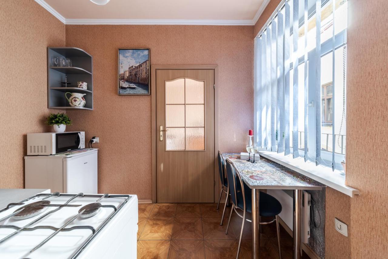 Style Apartments In Old Lviv Bagian luar foto