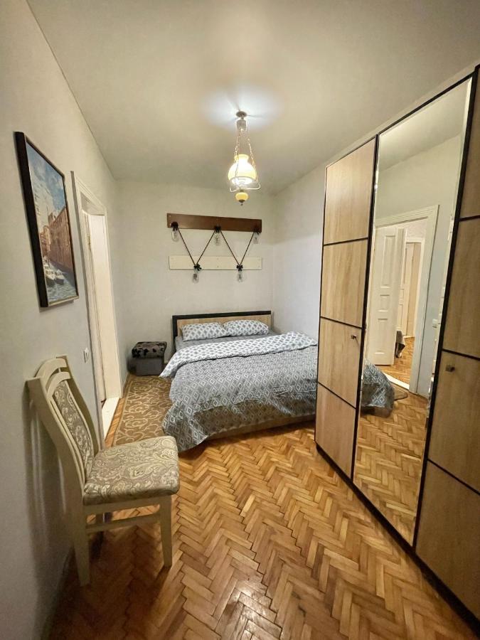 Style Apartments In Old Lviv Bagian luar foto
