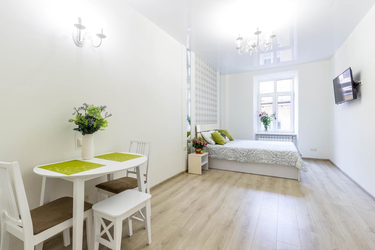 Style Apartments In Old Lviv Bagian luar foto