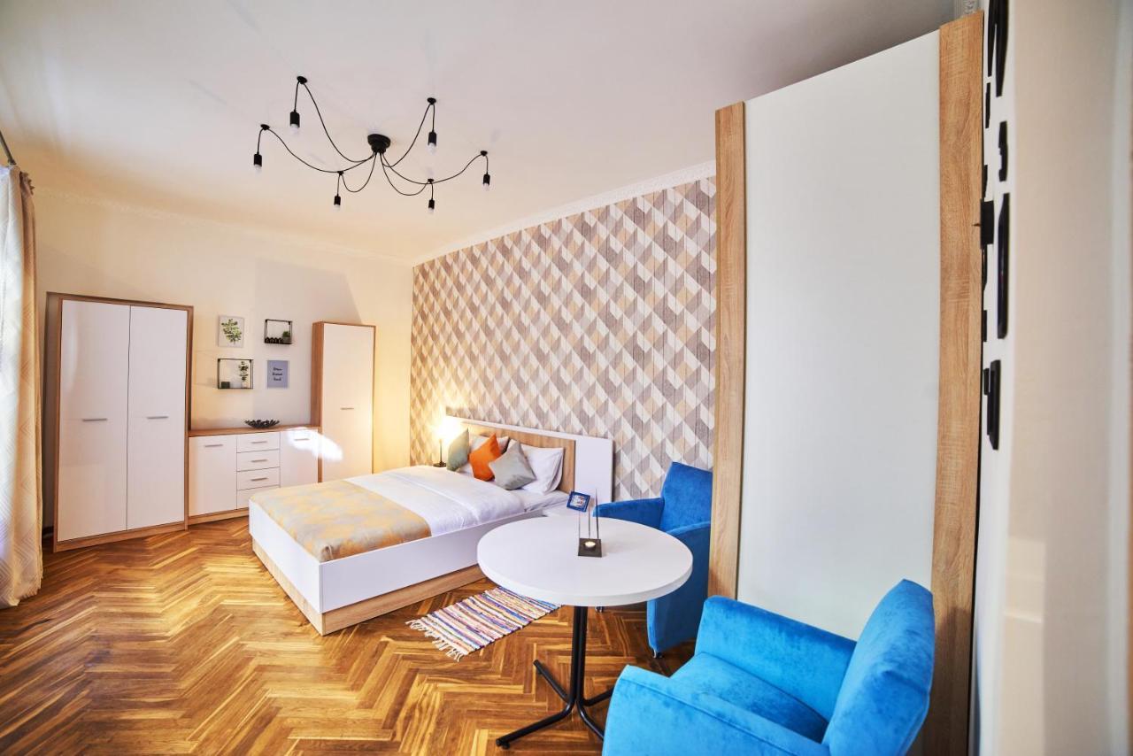 Style Apartments In Old Lviv Bagian luar foto
