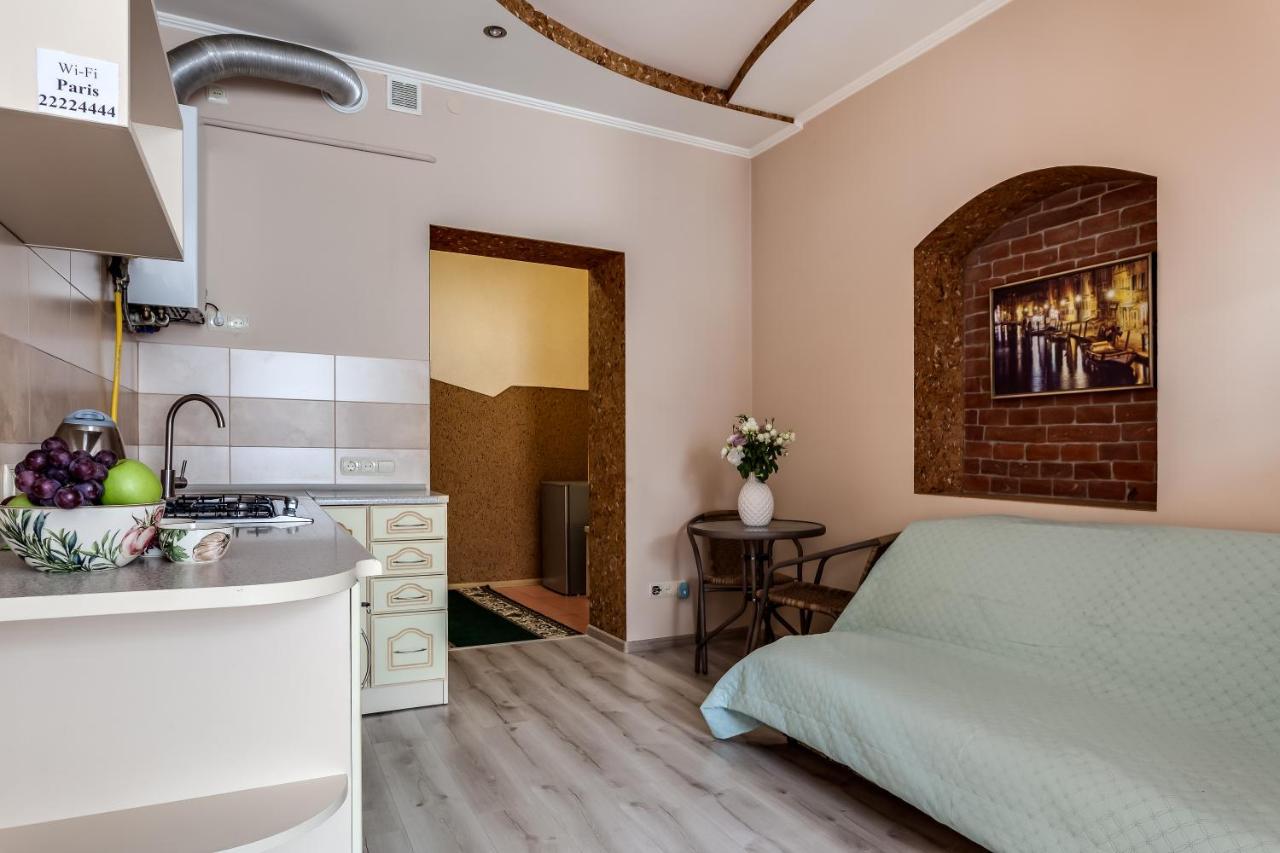 Style Apartments In Old Lviv Bagian luar foto