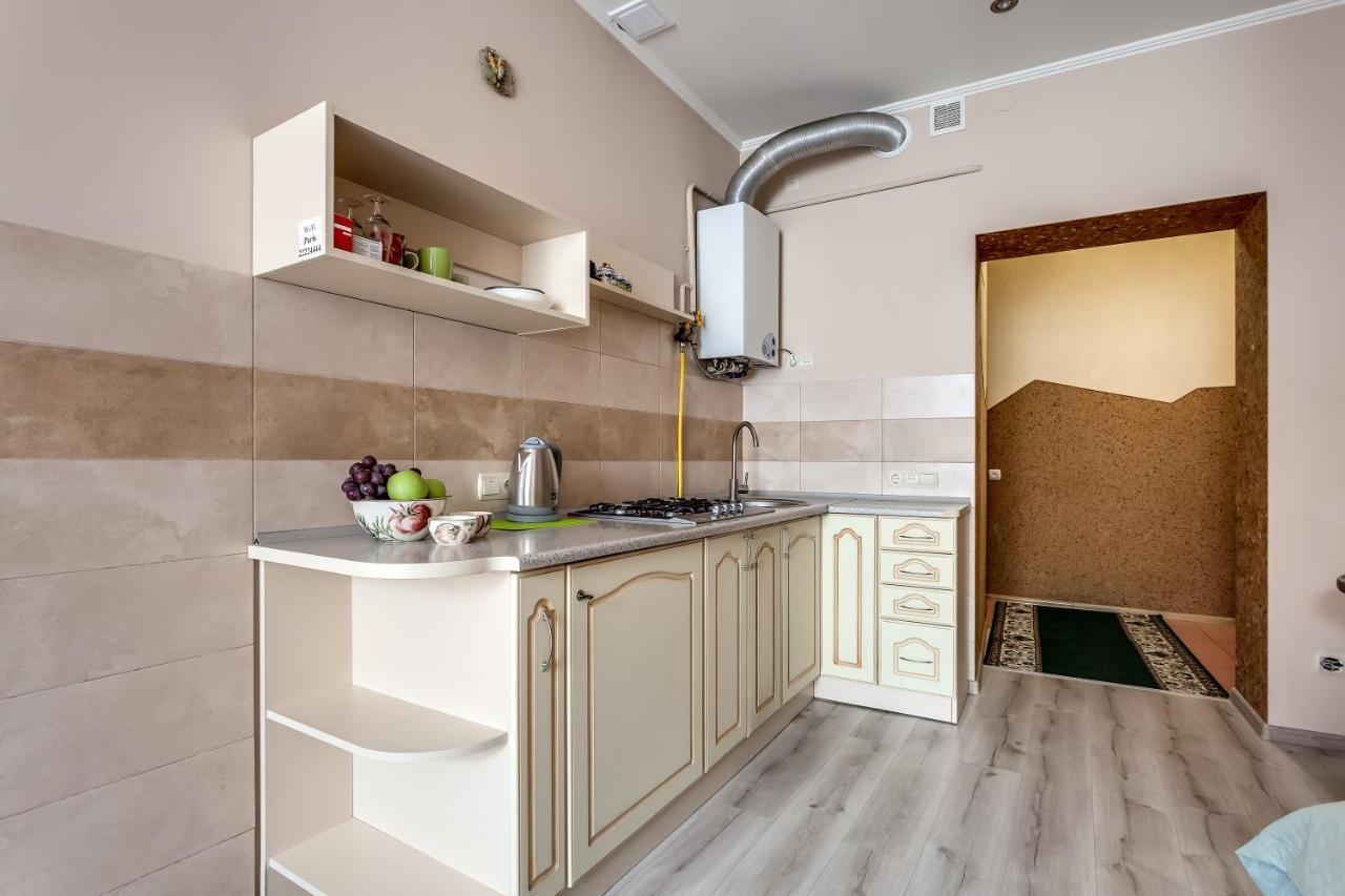 Style Apartments In Old Lviv Bagian luar foto